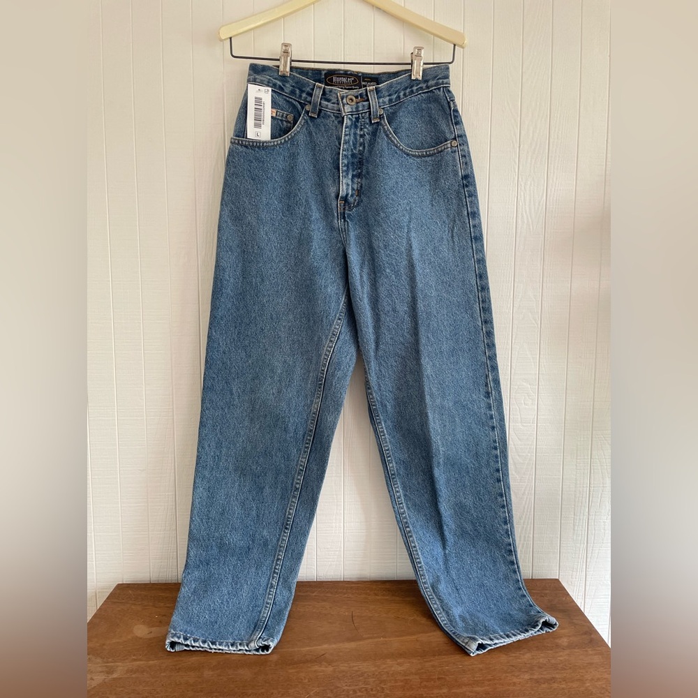 Vintage Bluenotes Straight Leg Jeans in Medium Blue Wash made in Canada - Picture 4 of 8